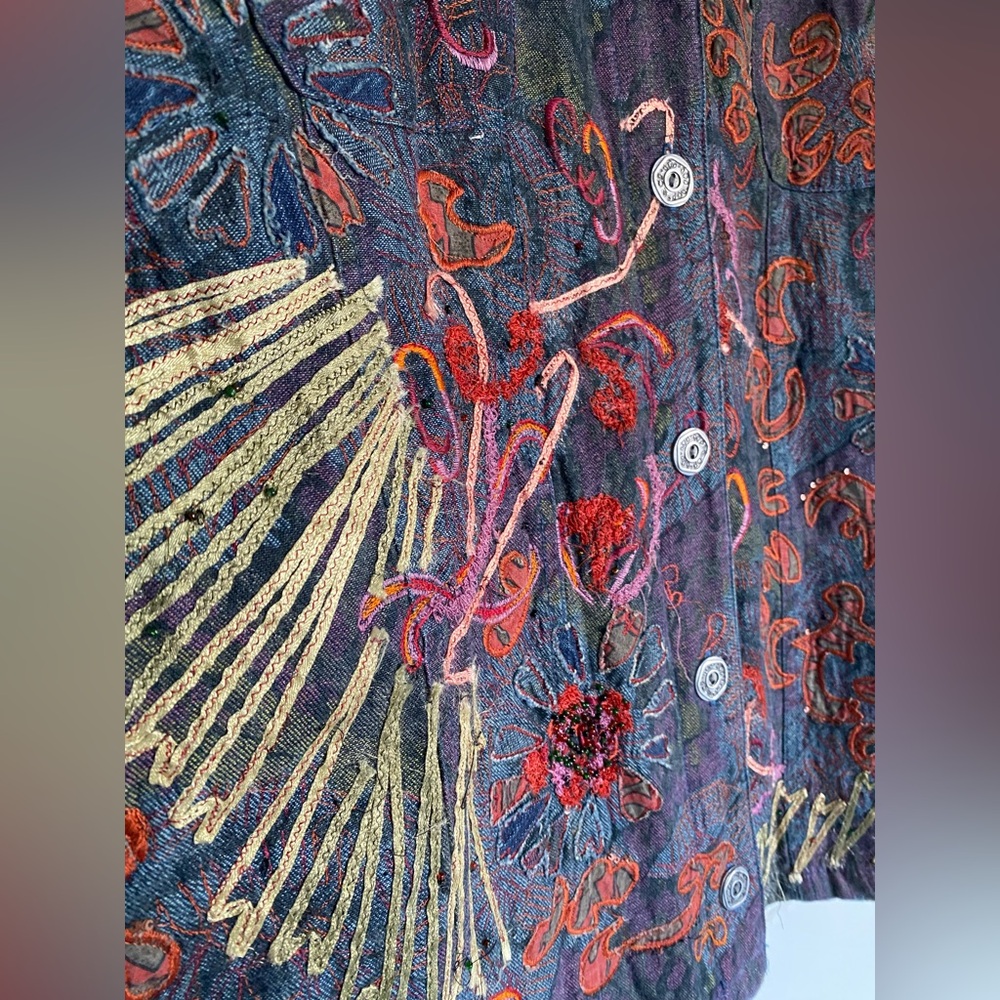 CHICO'S Floral Soutache Crewel Embroidered Denim Jacket Size 2 Large Cotton - Picture 9 of 14